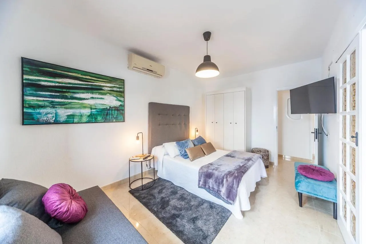 Luxury Suite Sea Front IV 플라야 온다 0*,  스페인
